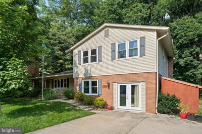/international/us/5267-pumphrey-drive-fairfax-va-110100149977/