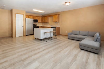 /international/us/1158-se-village-view-lane-ankeny-ia-110108062316/