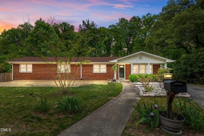 /international/us/614-ridgeway-drive-burlington-nc-110107514815/