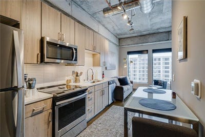 /international/us/728-n-3rd-street-minneapolis-mn-110101271528/?lang=en