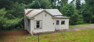 /international/us/570-schaeffer-drive-christiansburg-va-110108887682/
