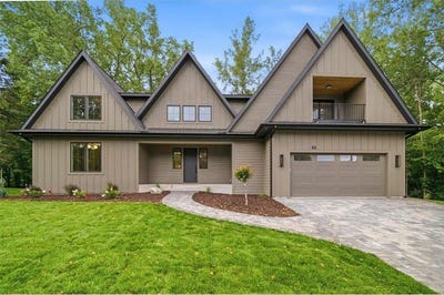 /international/us/18743-jarosite-court-lakeville-mn-110120629605/