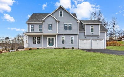 /international/us/62-cornwall-street-portland-ct-110101124683/
