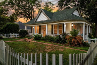 /international/us/408-houston-st-jefferson-tx-110104635599/