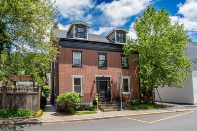 /international/us/72a-n-franklin-st-lambertville-city-nj-110099959002/