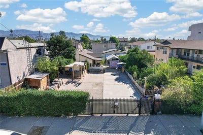 /international/us/6856-laurel-canyon-boulevard-north-hollywood-ca-110120423553/