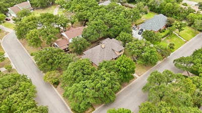 /international/us/1331-travis-street-denton-tx-110119994074/