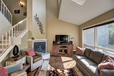 /international/us/695-saint-andrews-drive-columbia-falls-mt-110097309233/