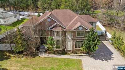 /international/us/14-o-shaughnessy-lane-closter-nj-110106915923/