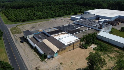 /international/us/60397-co-rd-681-hartford-mi-110108629837/