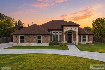 /international/us/914-palm-blvd-laguna-vista-tx-110098517759/