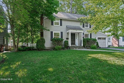 /international/us/58-delmar-place-delmar-ny-110108377673/