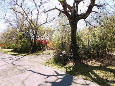 /international/us/309-crowndale-rd-cantonment-fl-110106504209/