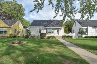 /international/us/2123-fairway-drive-ne-columbia-heights-mn-110120466520/