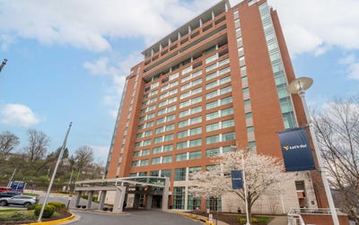 /international/us/2-waterfront-place-morgantown-wv-110107615487/