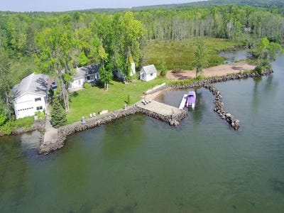 /international/us/6431-summit-avenue-washburn-wi-110108010671/