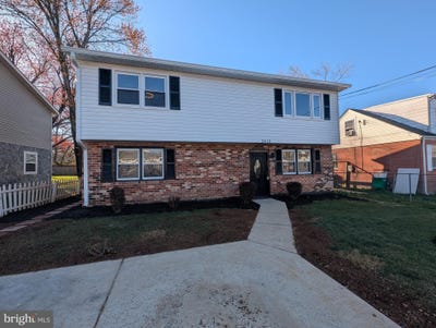 /international/us/2612-phelps-avenue-district-heights-md-110106849252/