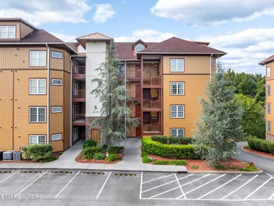 /international/us/527-river-place-way-sevierville-tn-110102351242/