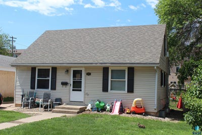 /international/us/2317-s-norton-ave-sioux-falls-sd-110108498257/