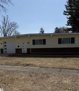 /international/us/713-w-lincoln-east-tawas-mi-110107263012/
