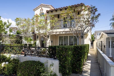 /international/us/618-iris-corona-del-mar-ca-110108494721/