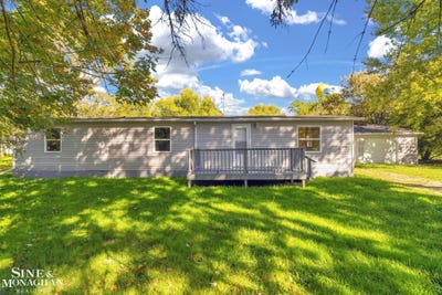 /international/us/4091-e-sheldon-road-carsonville-mi-110102612843/