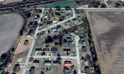 /international/us/100-e-elm-street-earle-ar-110120413358/