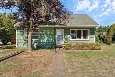 /international/us/301-e-2nd-st-canby-or-110120085674/