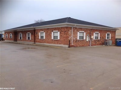 /international/us/148-s-main-street-mount-clemens-mi-110101067012/