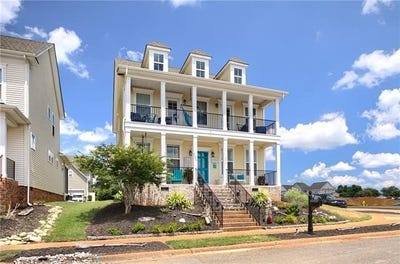 /international/us/2424-somerset-way-hayes-va-110100839046/