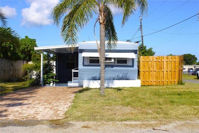 /international/us/2143-orange-drive-holiday-fl-110101483086/