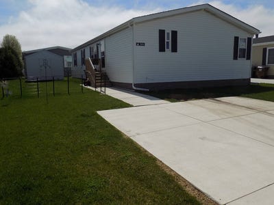/international/us/3404-spring-st-carleton-mi-110107542592/