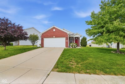 /international/us/3835-dusty-sands-road-whitestown-in-110108123299/