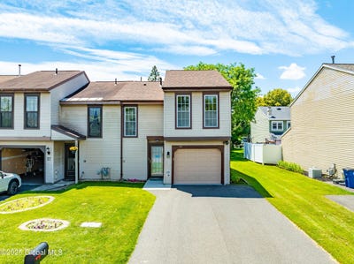 /international/us/81-meadowlark-drive-cohoes-ny-110100466032/