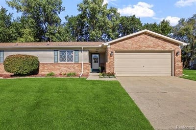 /international/us/16891-n-gardenia-drive-fraser-mi-110120416289/