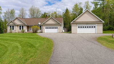 /international/us/30-merritt-drive-orono-me-110108063738/