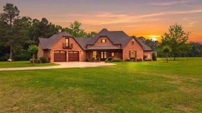 /international/us/1581-county-road-715-buna-tx-110107613228/
