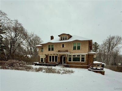 /international/us/2627-genesee-street-utica-ny-110096220647/?lang=fr