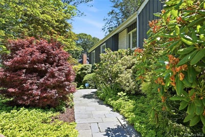 /international/us/95-linda-lane-w-riverhead-ny-110108803671/