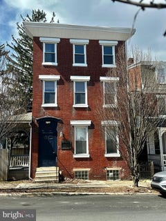 /international/us/214-gay-street-phoenixville-pa-110107965967/