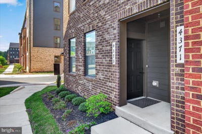 /international/us/4373-black-tulip-way-chantilly-va-110110188982/