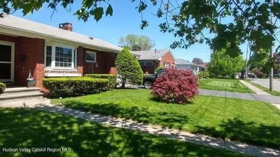 /international/us/36-finger-street-saugerties-ny-110100689803/
