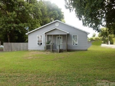 /international/us/427-e-main-st-steele-mo-110100424983/