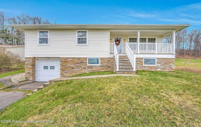 /international/us/18-9th-street-blakely-pa-110108505825/