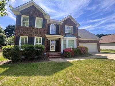 /international/us/801-driftwood-drive-gibsonville-nc-110107573237/
