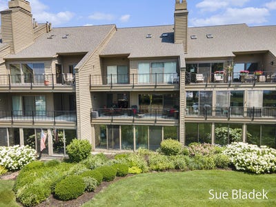 /international/us/1763-ottawa-beach-road-holland-mi-110100769277/