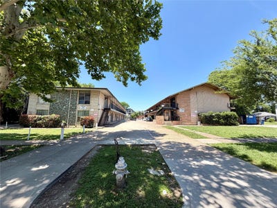 /international/us/4523-4535-reiger-avenue-dallas-tx-110108176653/