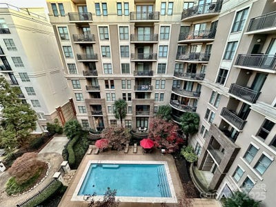 /international/us/718-w-trade-street-charlotte-nc-110104175896/