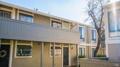 /international/us/900-southampton-road-benicia-ca-110104968263/