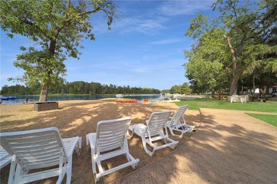 /international/us/35165-quiet-aly-pequot-lakes-mn-110107821202/